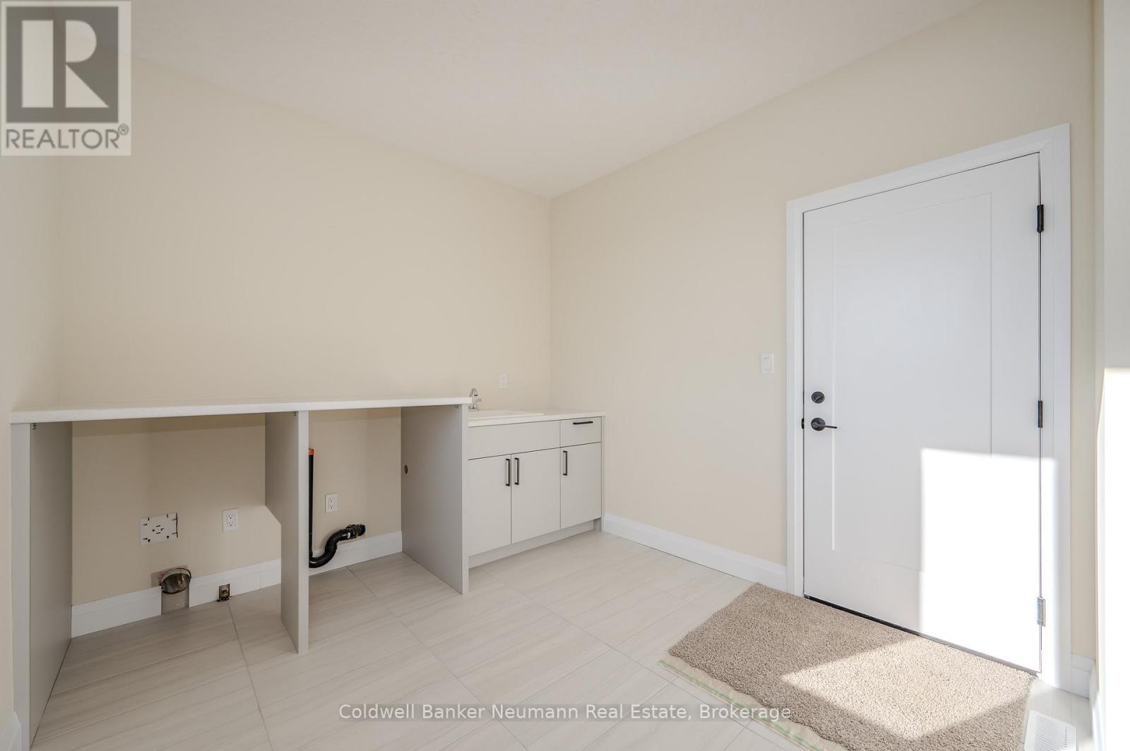 10 Broughton Street, Erin, Ontario  N1H 0B7 - Photo 21 - X12491876