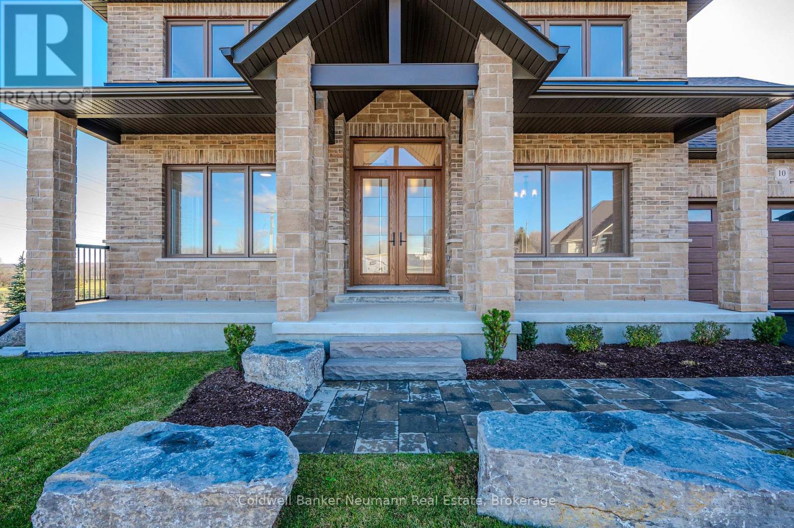 10 Broughton Street, Erin, Ontario  N1H 0B7 - Photo 5 - X12491876