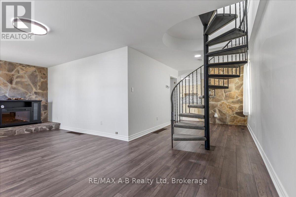 853 Queens Avenue, London East, Ontario  N5W 3H7 - Photo 9 - X12491868