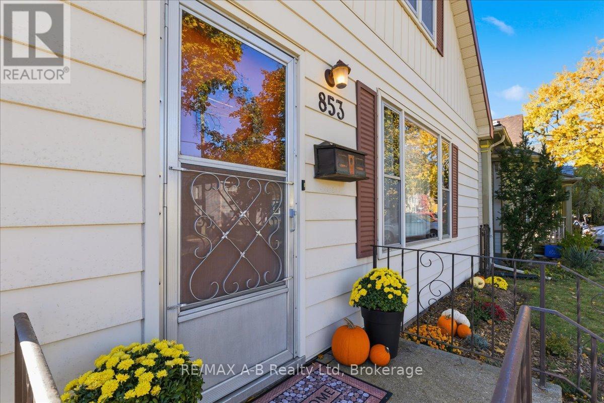 853 Queens Avenue, London East, Ontario  N5W 3H7 - Photo 4 - X12491868