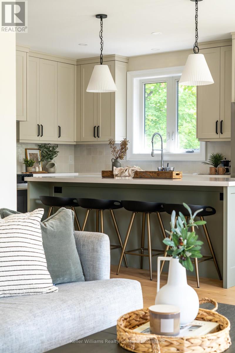 104 Butternut Court, Grey Highlands, Ontario  N0C 1H0 - Photo 11 - X12390299