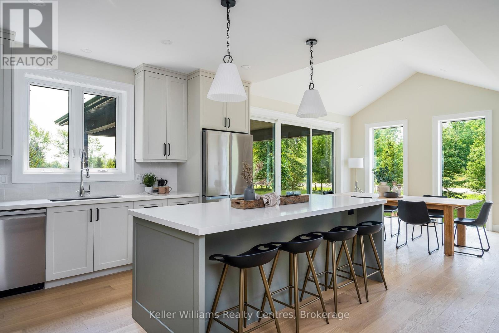 104 Butternut Court, Grey Highlands, Ontario  N0C 1H0 - Photo 17 - X12390299