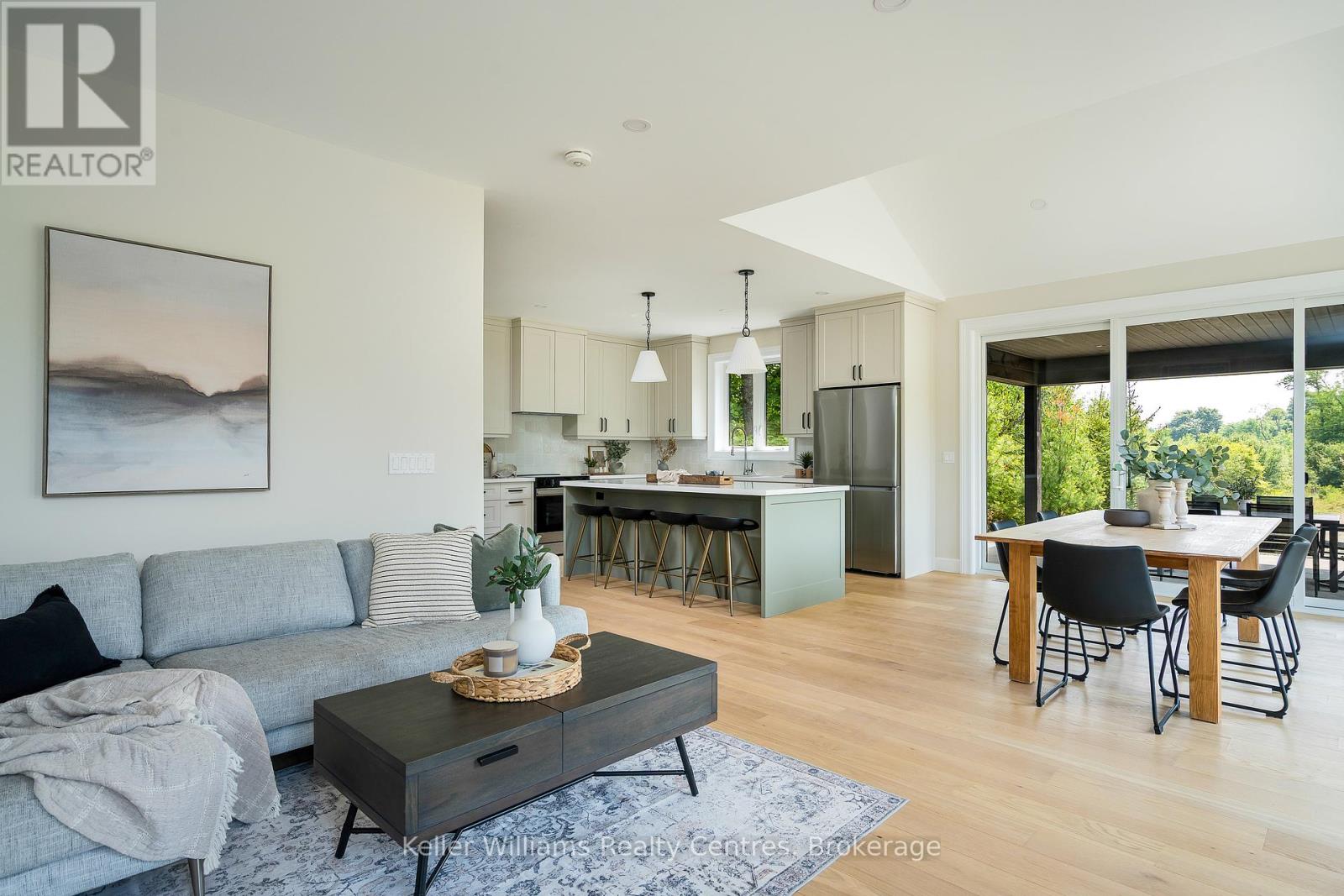 104 Butternut Court, Grey Highlands, Ontario  N0C 1H0 - Photo 10 - X12390299