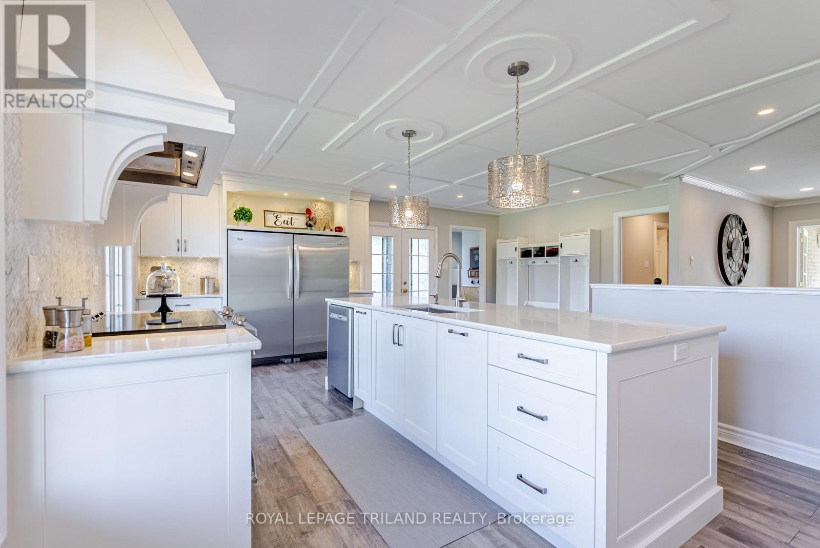 5017 Hamilton Road, Thames Centre (Dorchester), Ontario  N0L 1G6 - Photo 12 - X12491818