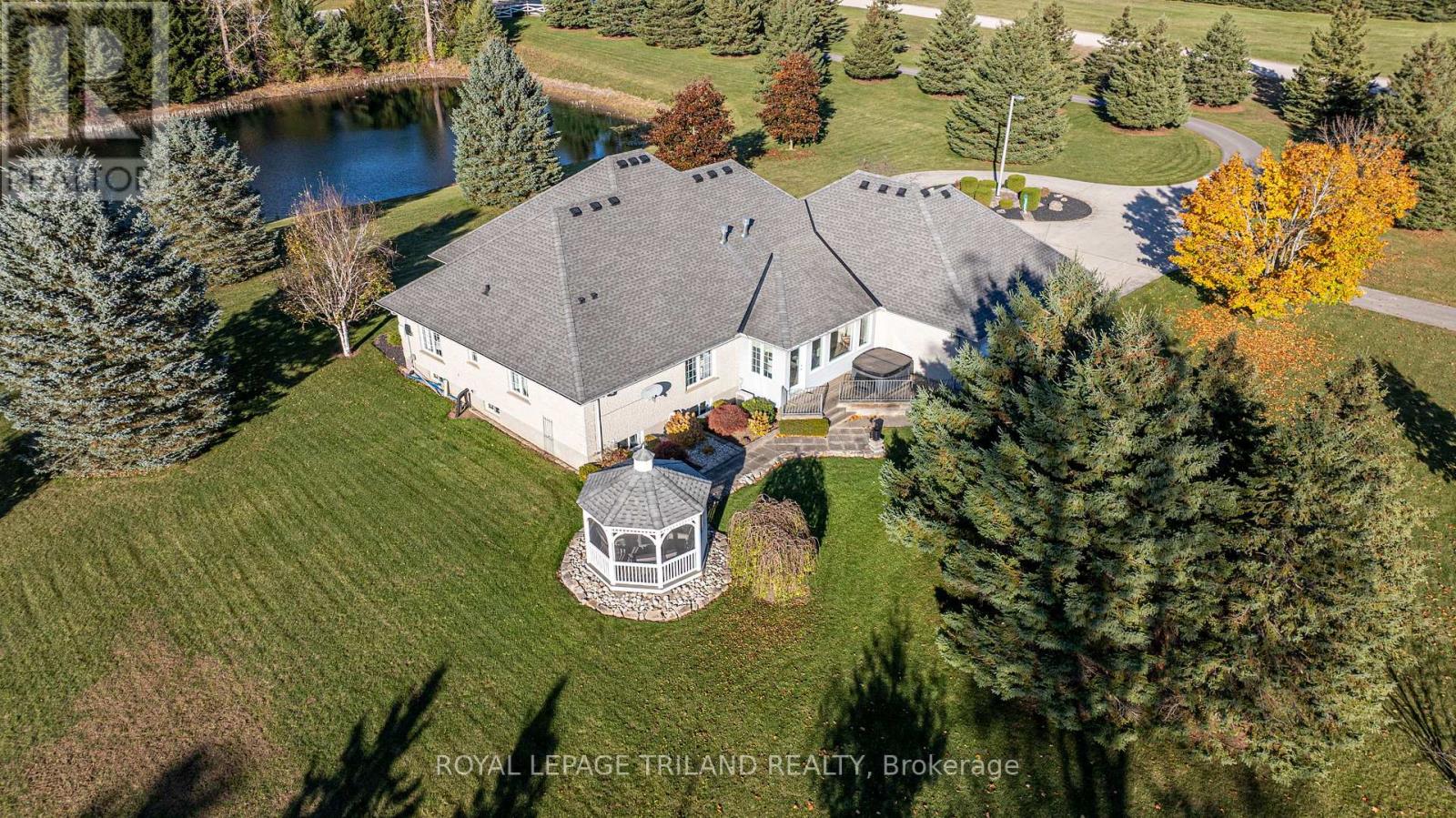 5017 Hamilton Road, Thames Centre (Dorchester), Ontario  N0L 1G6 - Photo 1 - X12491818