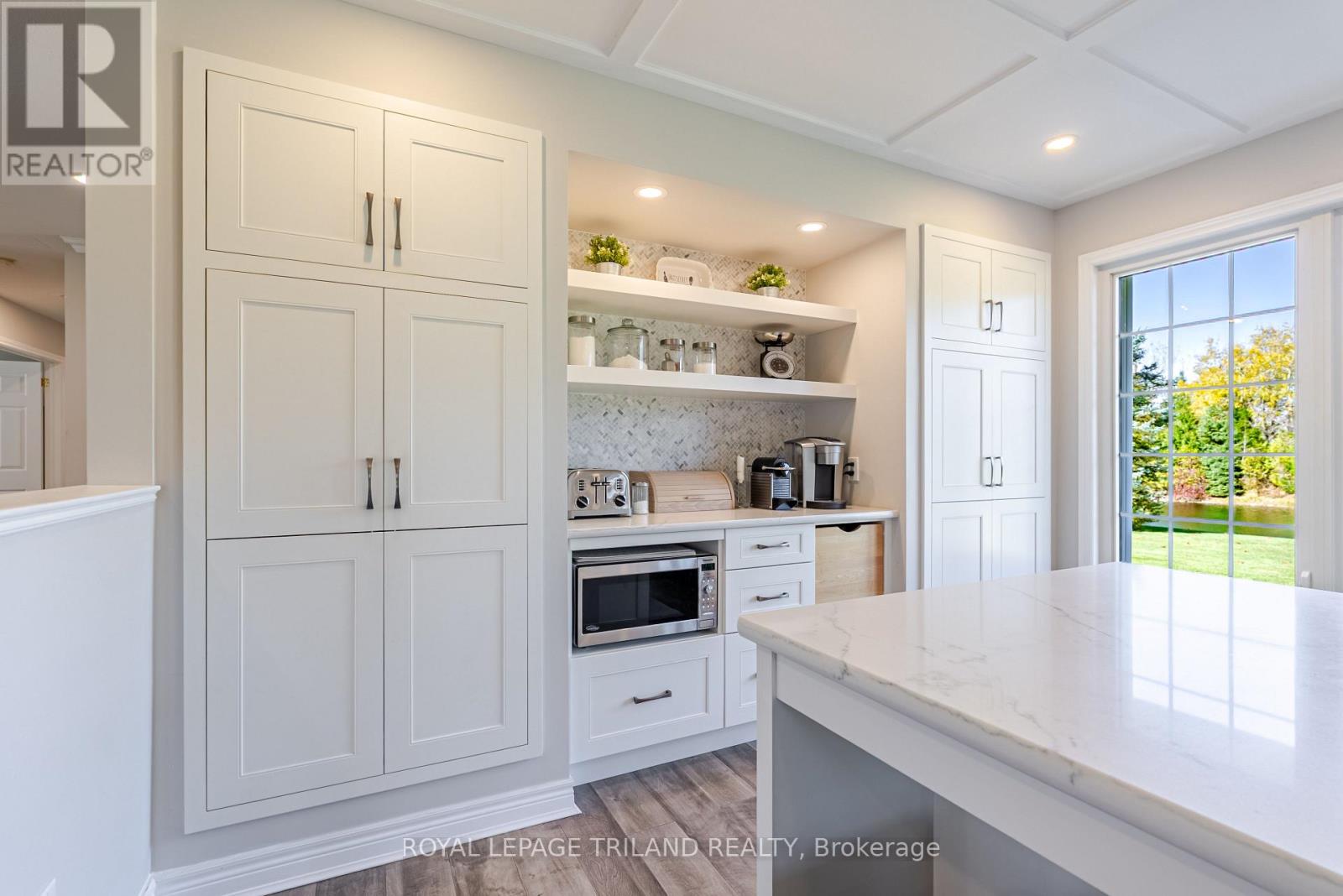 5017 Hamilton Road, Thames Centre (Dorchester), Ontario  N0L 1G6 - Photo 15 - X12491818