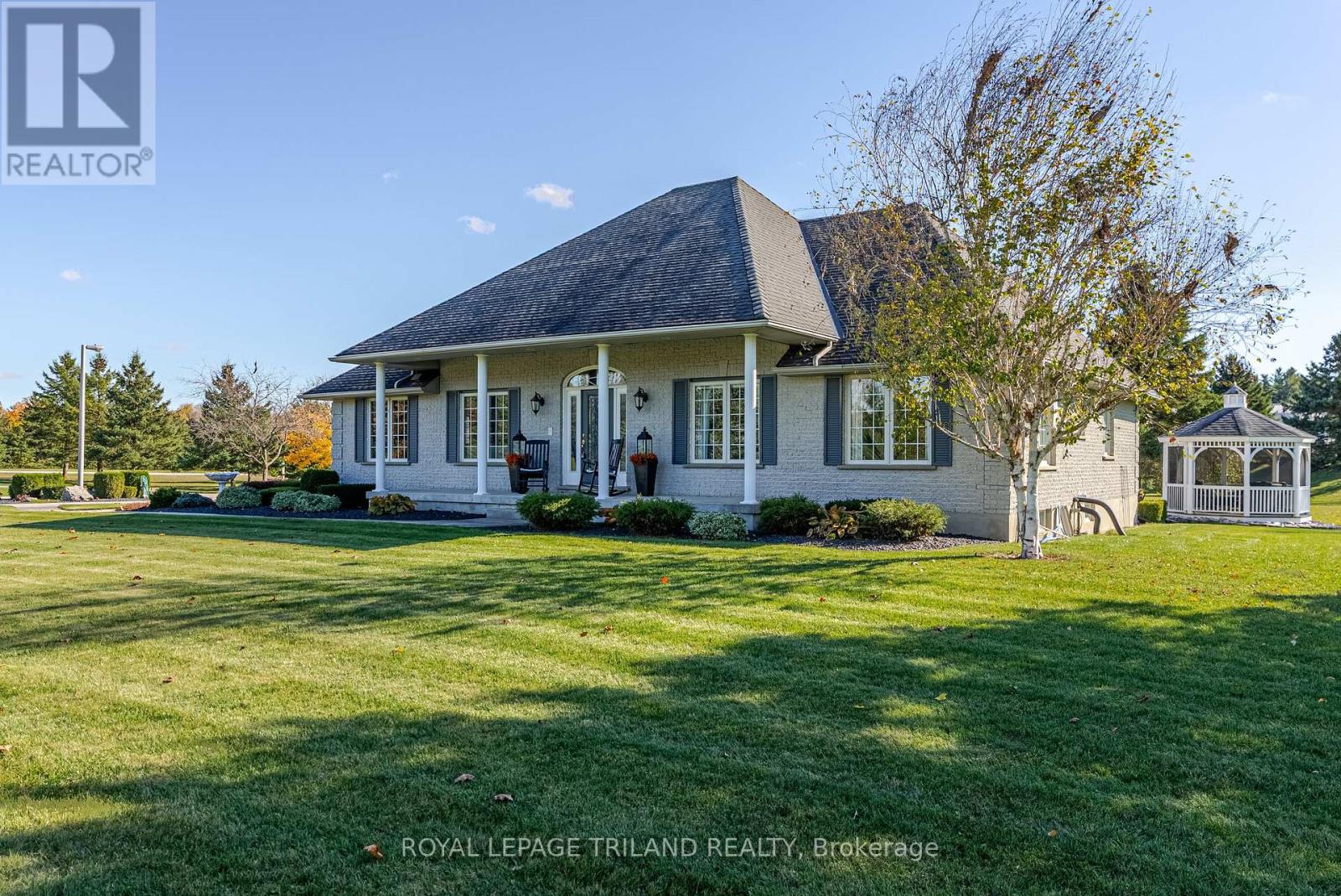 5017 Hamilton Road, Thames Centre (Dorchester), Ontario  N0L 1G6 - Photo 4 - X12491818