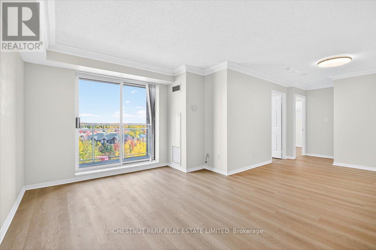 805 - 51 Baffin Court, Richmond Hill, Ontario  L4B 4P6 - Photo 6 - N12486270