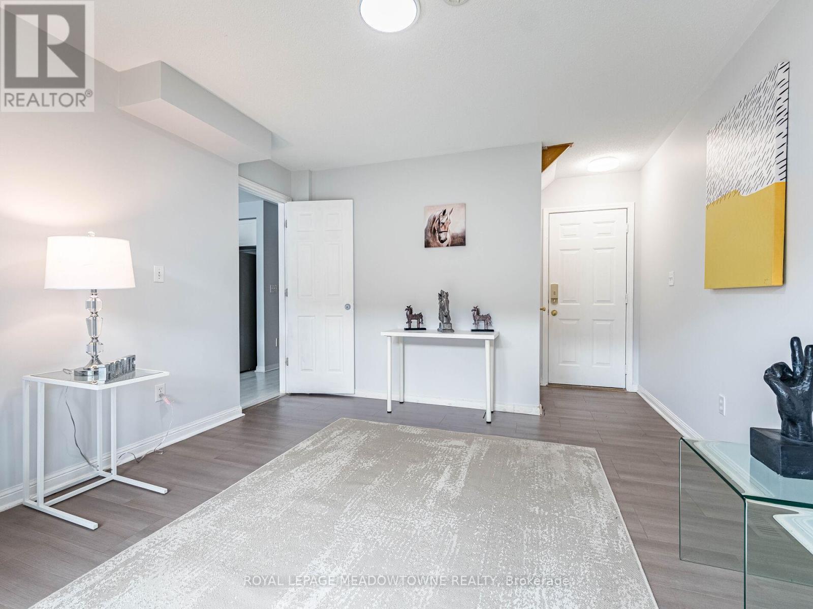 641 Porter Way, Milton, Ontario  L9T 5W2 - Photo 13 - W12456541