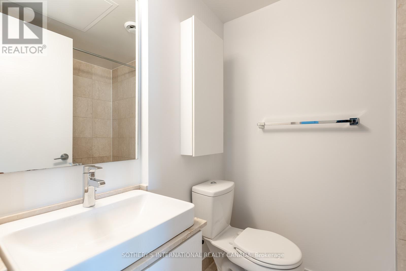 3505 - 12 York Street, Toronto (Waterfront Communities), Ontario  M5J 0A9 - Photo 3 - C12491418