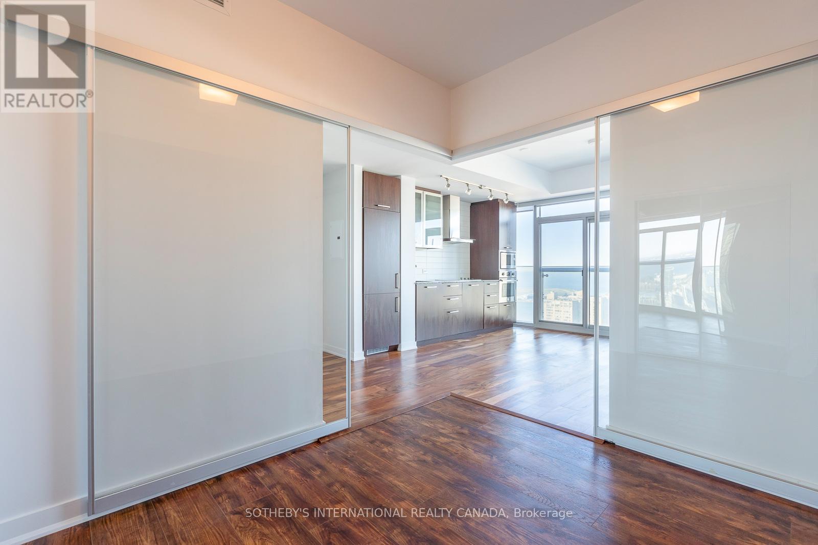 3505 - 12 York Street, Toronto (Waterfront Communities), Ontario  M5J 0A9 - Photo 6 - C12491418