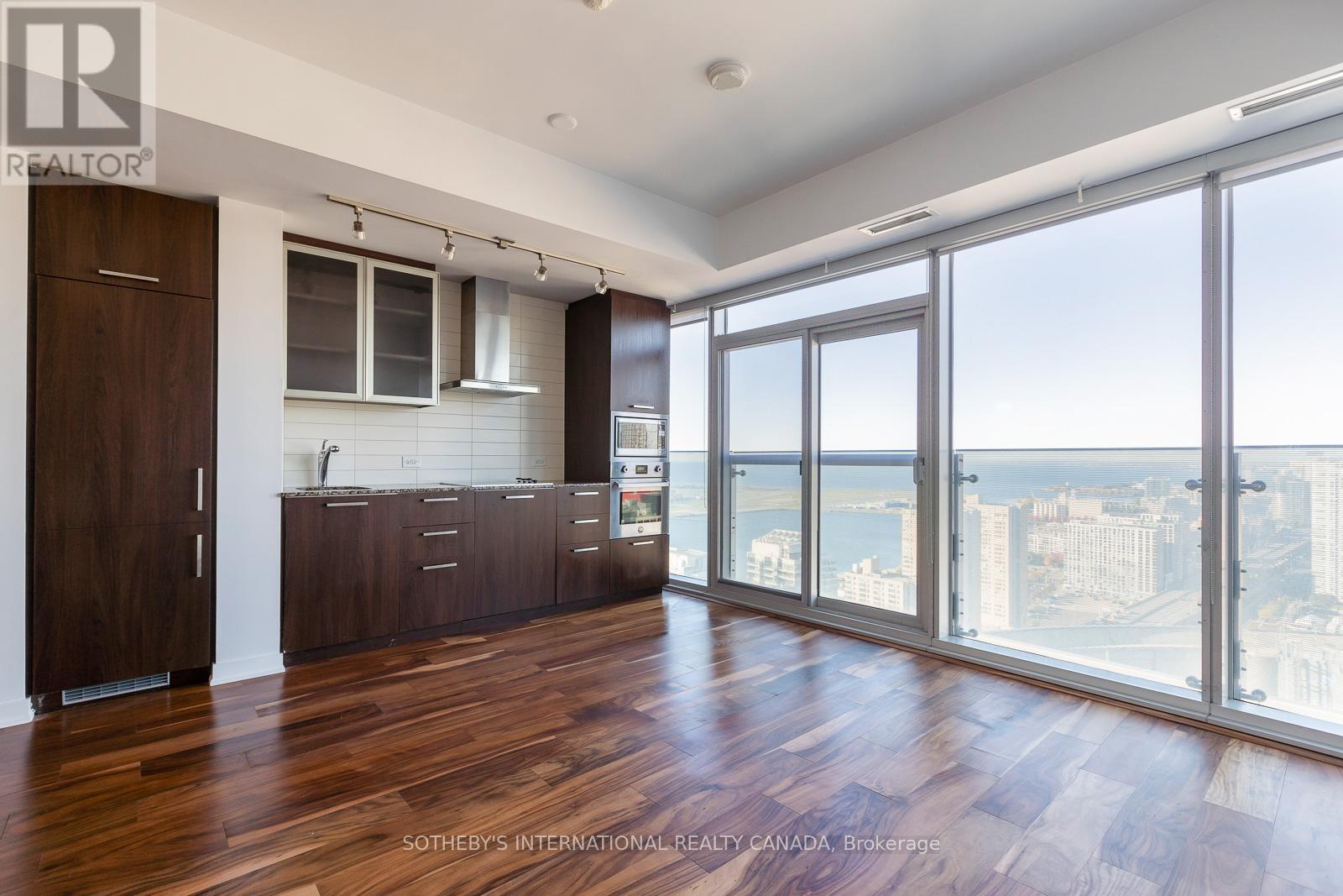 3505 - 12 York Street, Toronto (Waterfront Communities), Ontario  M5J 0A9 - Photo 8 - C12491418