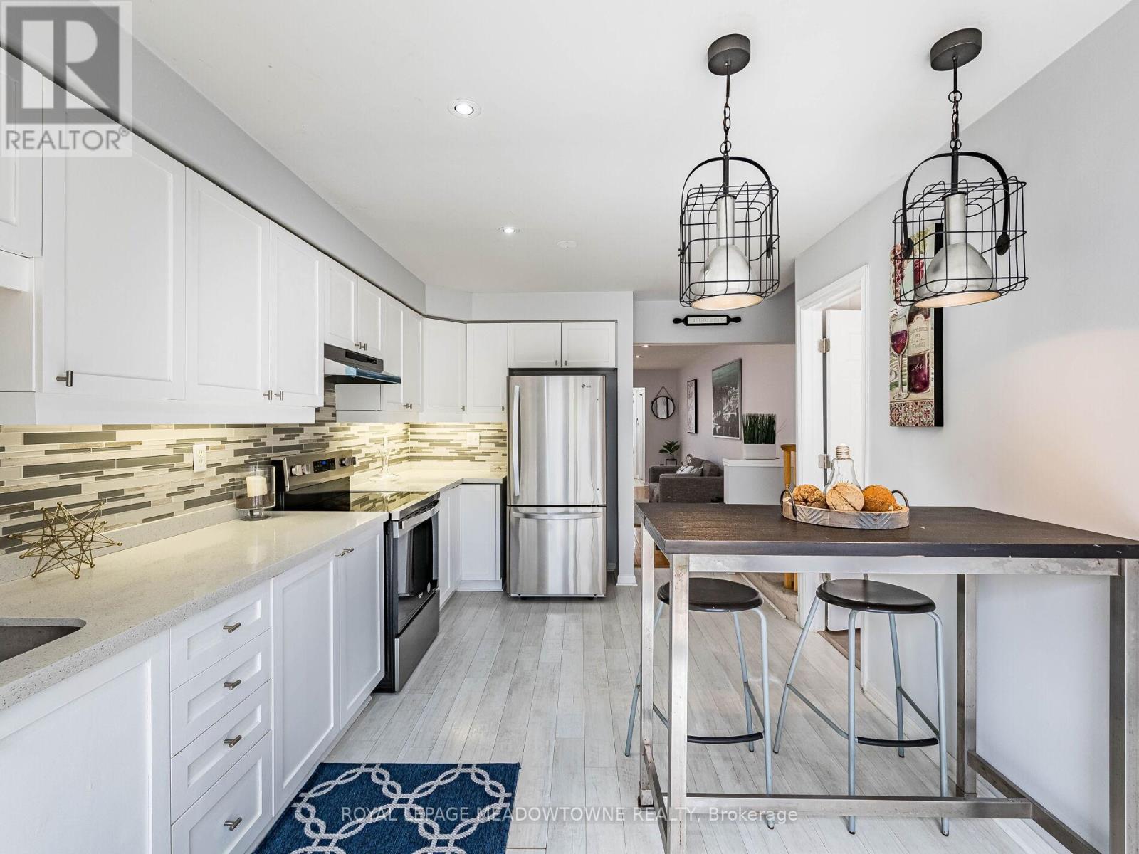 641 Porter Way, Milton, Ontario  L9T 5W2 - Photo 18 - W12456541