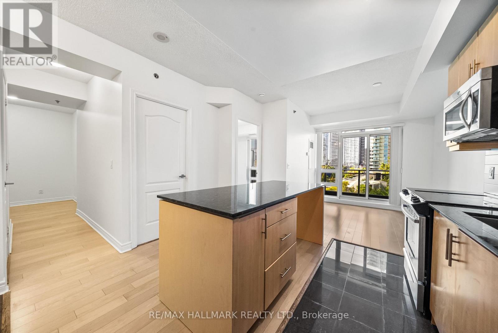 602 - 2756 Old Leslie Street, Toronto, Ontario  M2K 0E2 - Photo 9 - C12491544