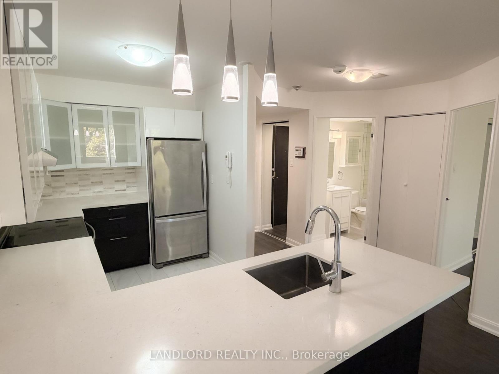 319 - 60 Homewood Avenue, Toronto, Ontario  M4Y 2X4 - Photo 3 - C12491566