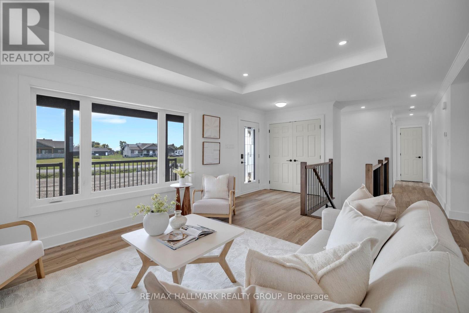 208 Trudeau Crescent, Russell, Ontario  K4R 1E5 - Photo 7 - X12460672