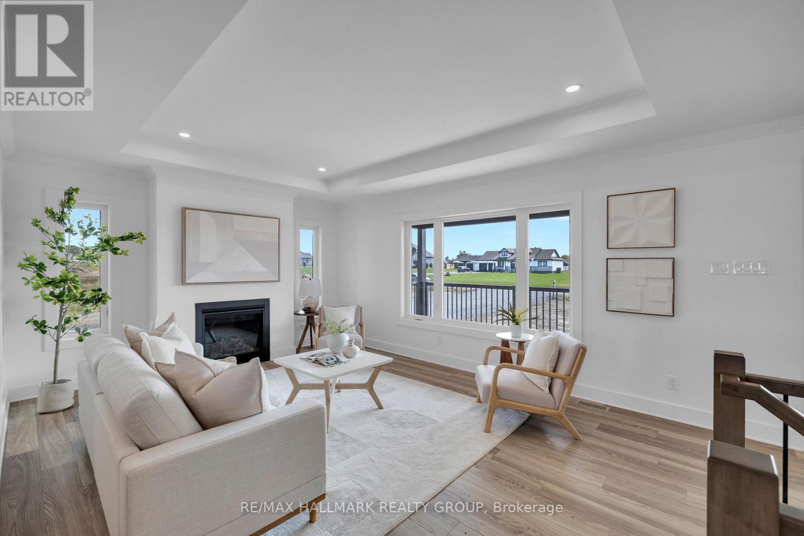 208 Trudeau Crescent, Russell, Ontario  K4R 1E5 - Photo 6 - X12460672