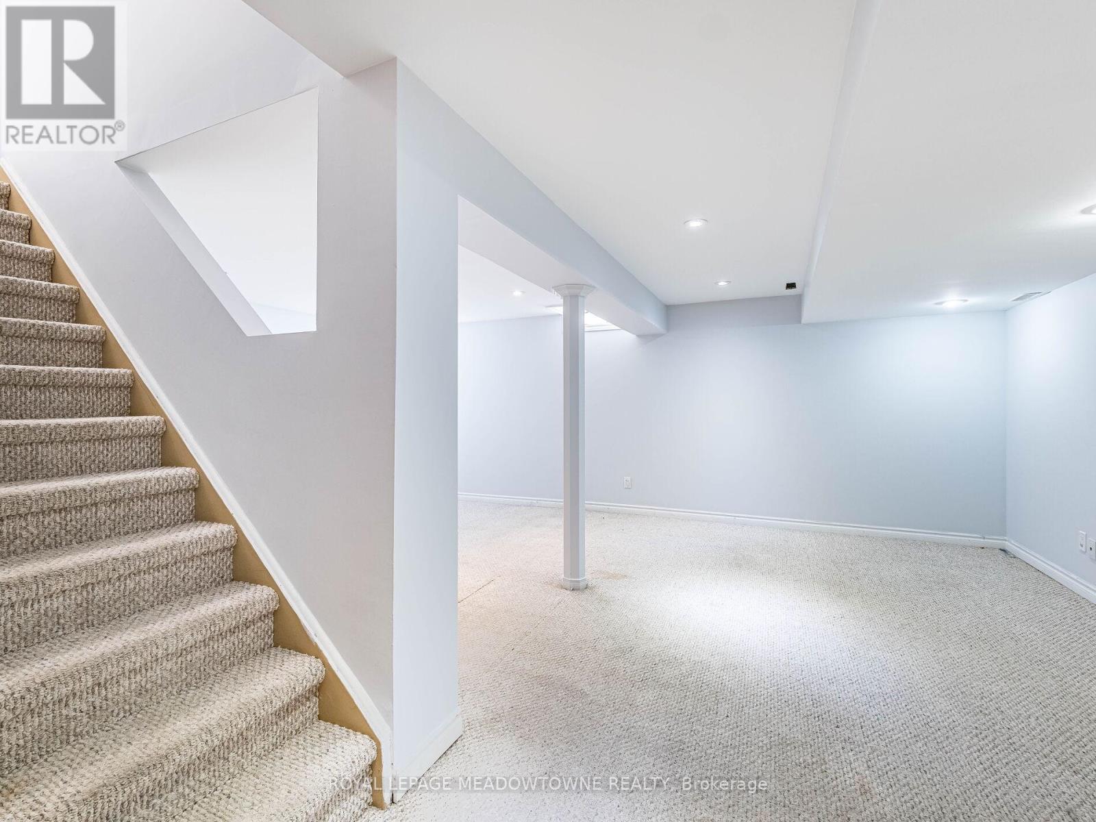 641 Porter Way, Milton, Ontario  L9T 5W2 - Photo 31 - W12456541