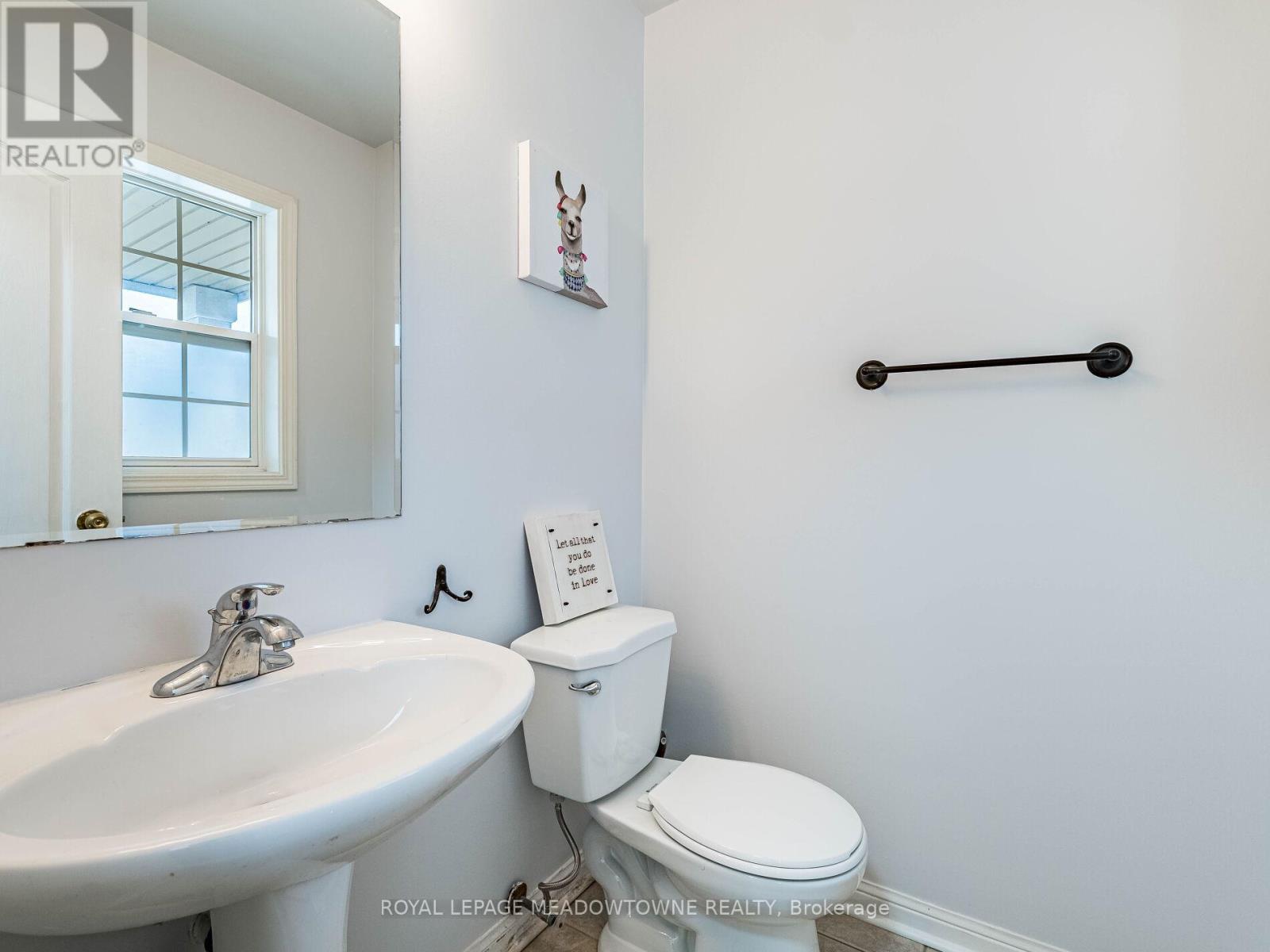 641 Porter Way, Milton, Ontario  L9T 5W2 - Photo 7 - W12456541