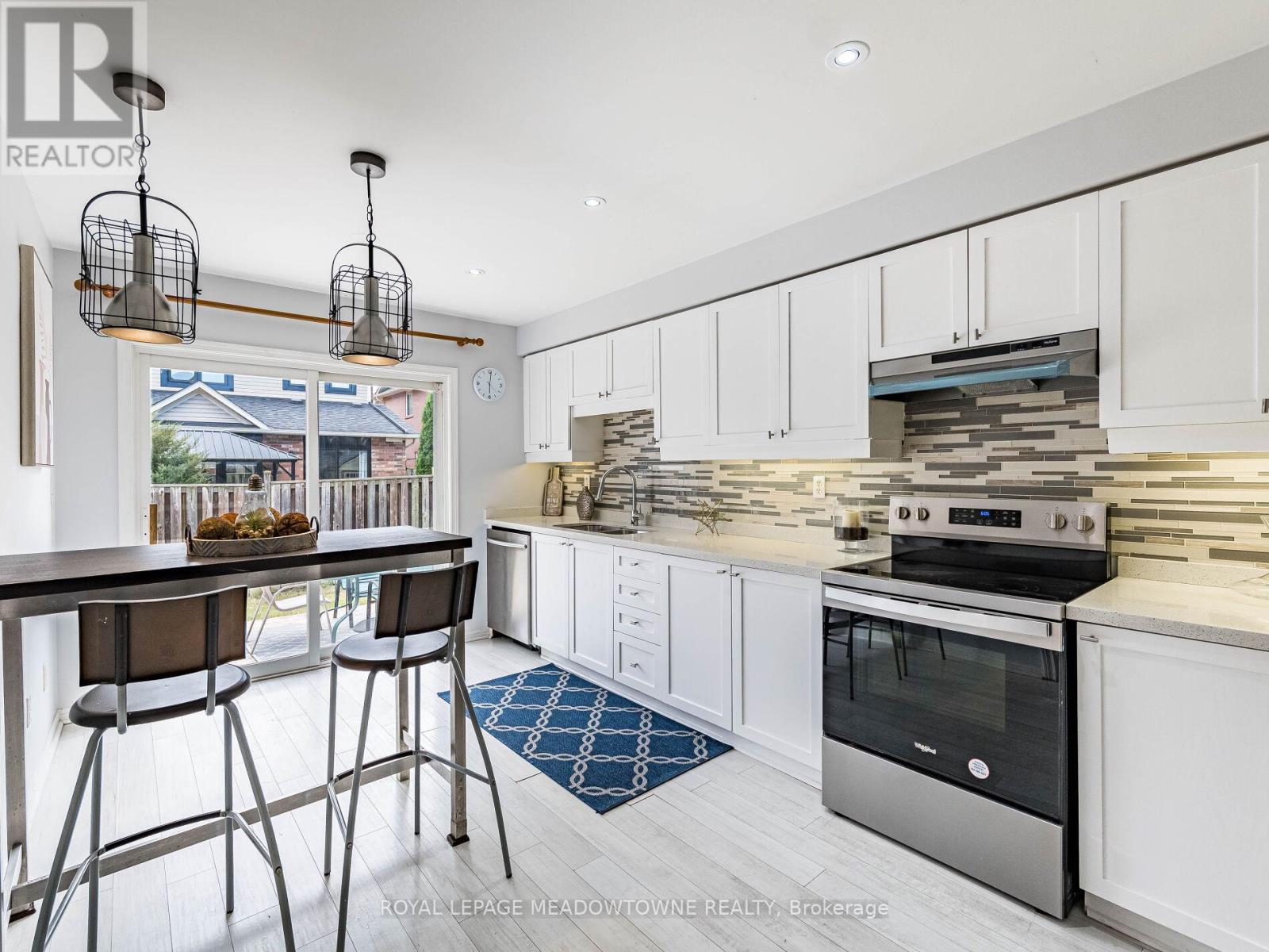 641 Porter Way, Milton, Ontario  L9T 5W2 - Photo 16 - W12456541