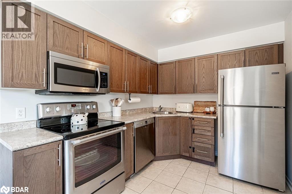 25 Madelaine Drive Unit# 7, Barrie, Ontario  L9J 0G8 - Photo 3 - 40779825