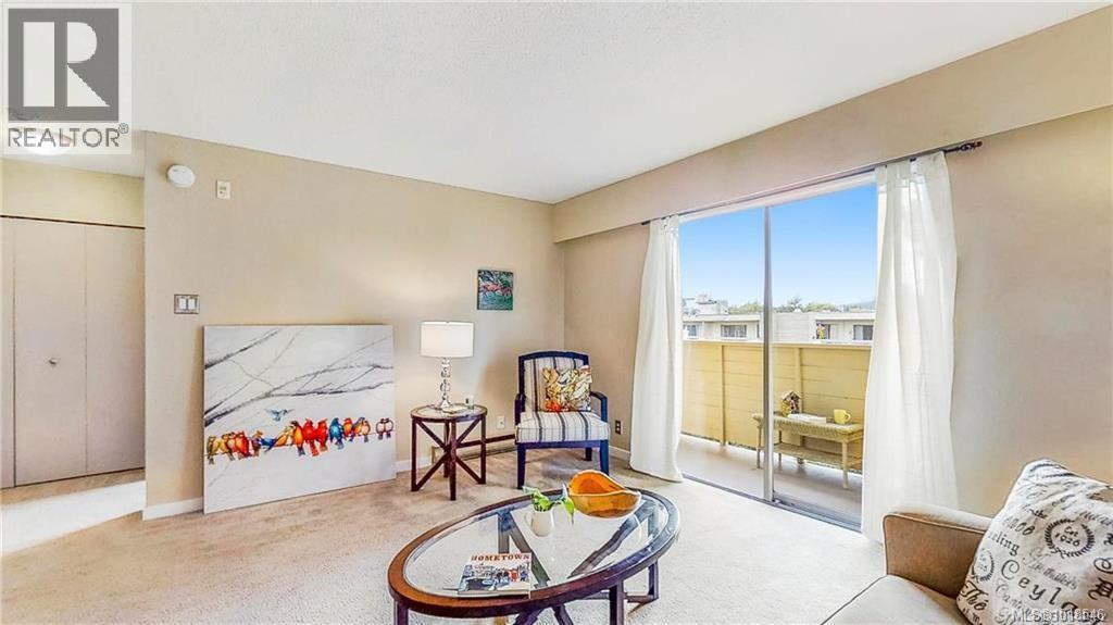 303 1597 Midgard Ave, Saanich, British Columbia  V8P 2Y2 - Photo 8 - 1018546