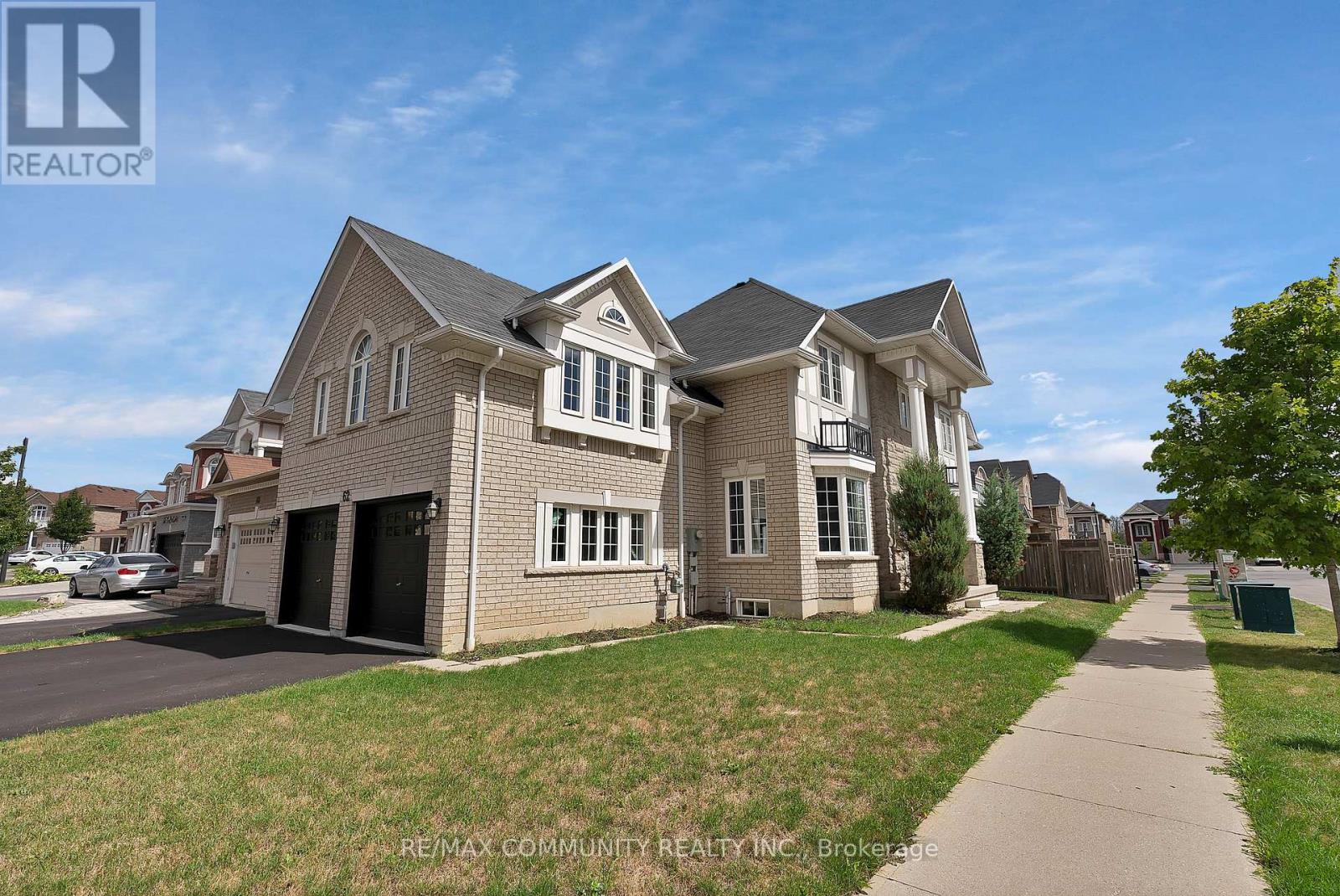 62 Mccourt Drive, Ajax, Ontario  L1Z 0P1 - Photo 2 - E12491434