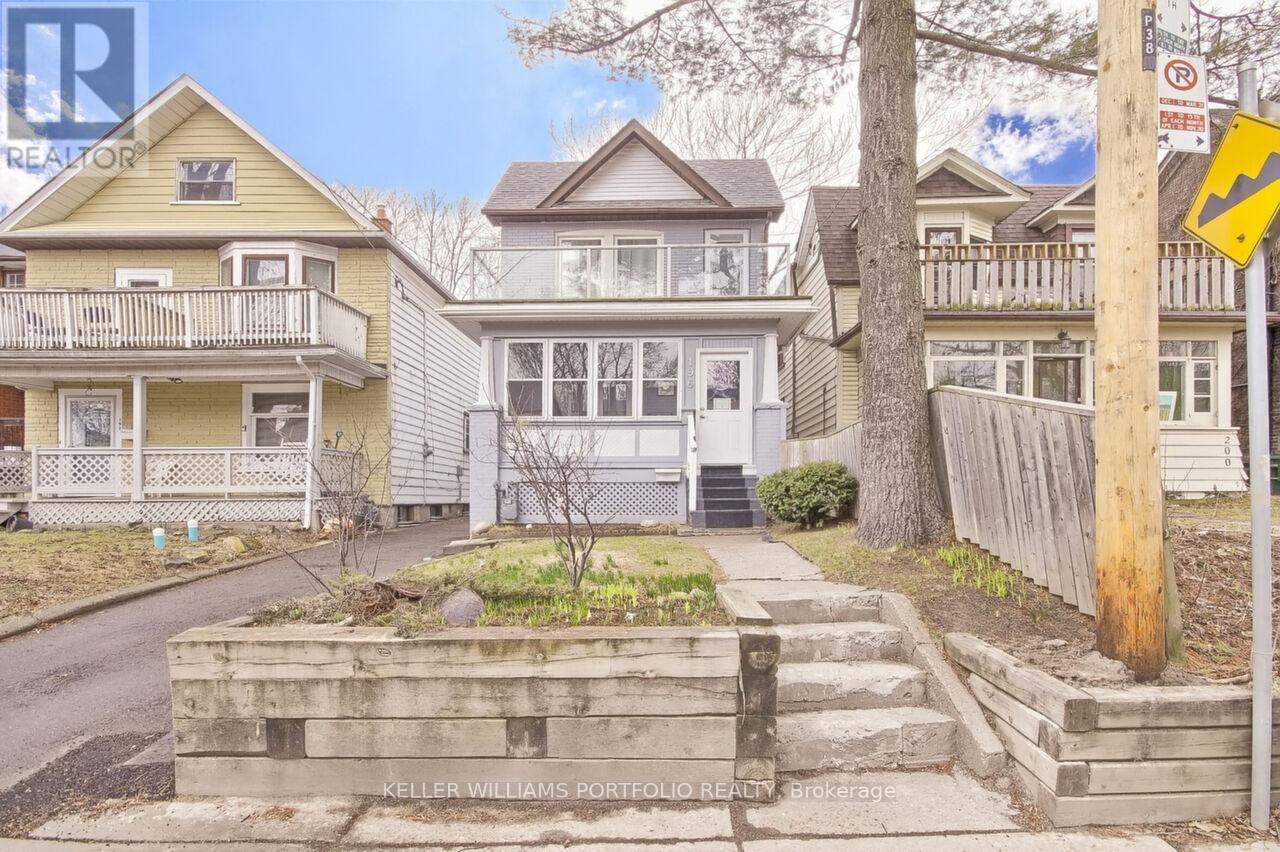 196 Ashdale Avenue, Toronto, Ontario  M4L 2Y9 - Photo 2 - E12491512