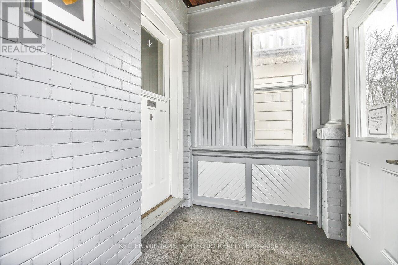 196 Ashdale Avenue, Toronto, Ontario  M4L 2Y9 - Photo 6 - E12491512