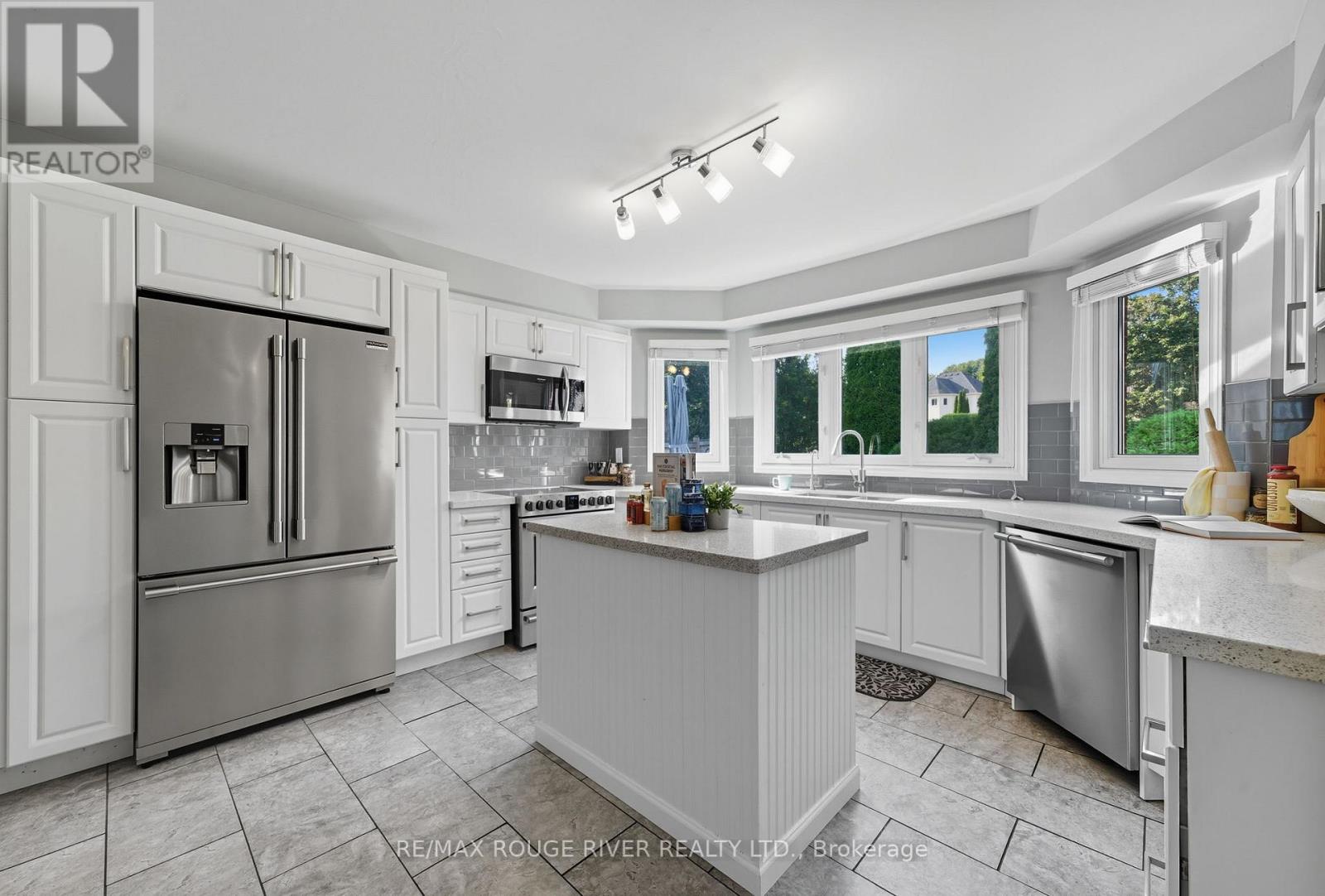 980 Sandcliff Drive, Oshawa (Pinecrest), Ontario  L1K 2E4 - Photo 14 - E12491530