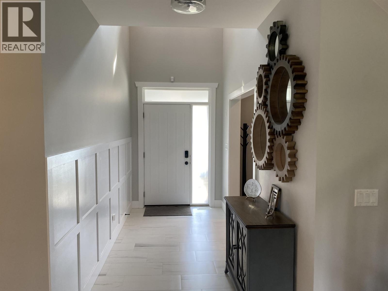 4123 Zanette Place, Prince George, British Columbia  V2K 0B1 - Photo 4 - R3063233