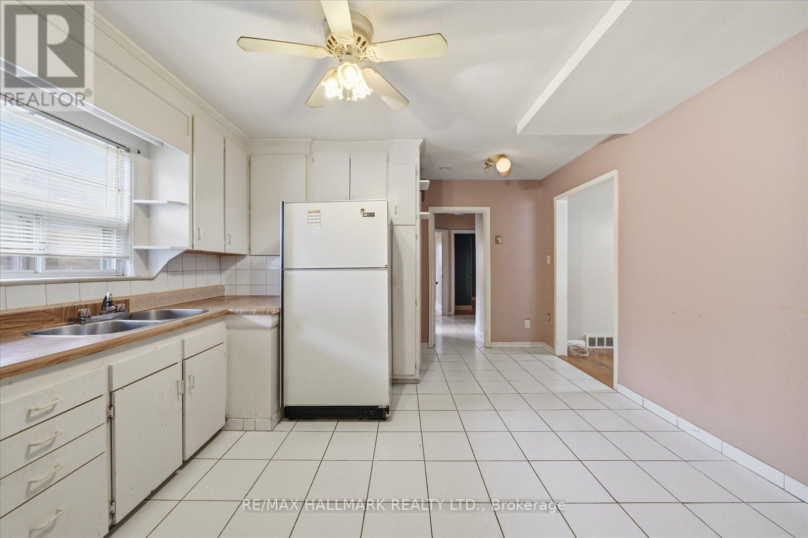 21 Silvio Avenue, Toronto (Clairlea-Birchmount), Ontario  M1K 1V1 - Photo 14 - E12491532