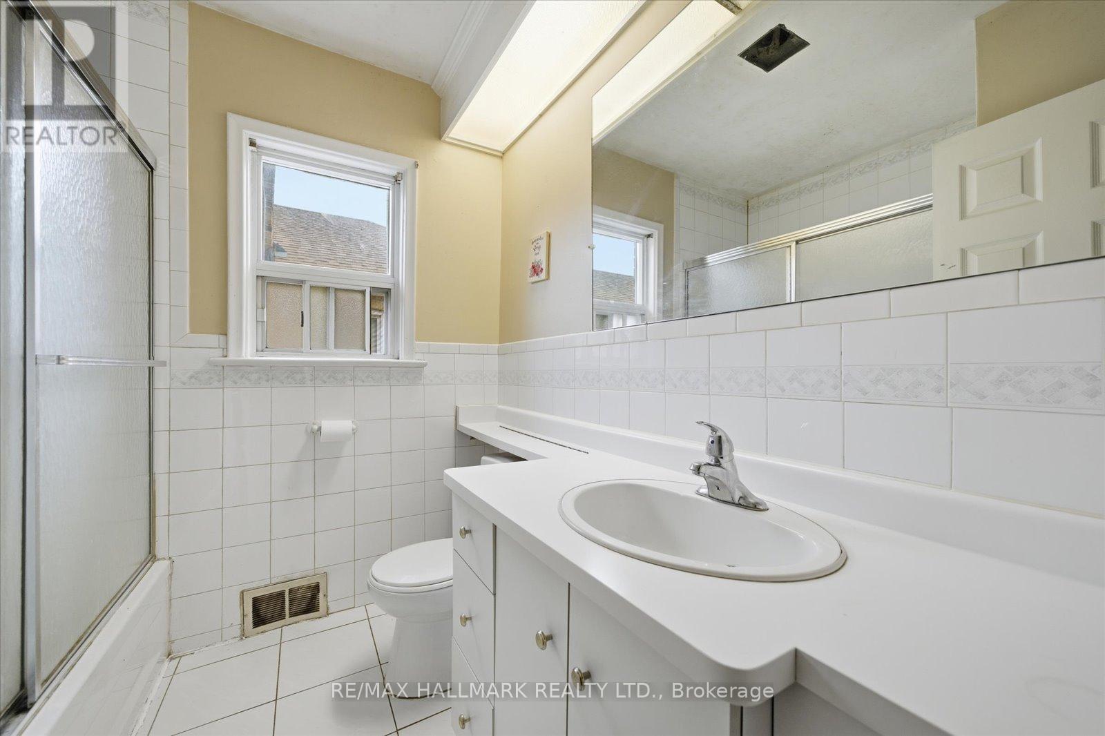 21 Silvio Avenue, Toronto (Clairlea-Birchmount), Ontario  M1K 1V1 - Photo 15 - E12491532