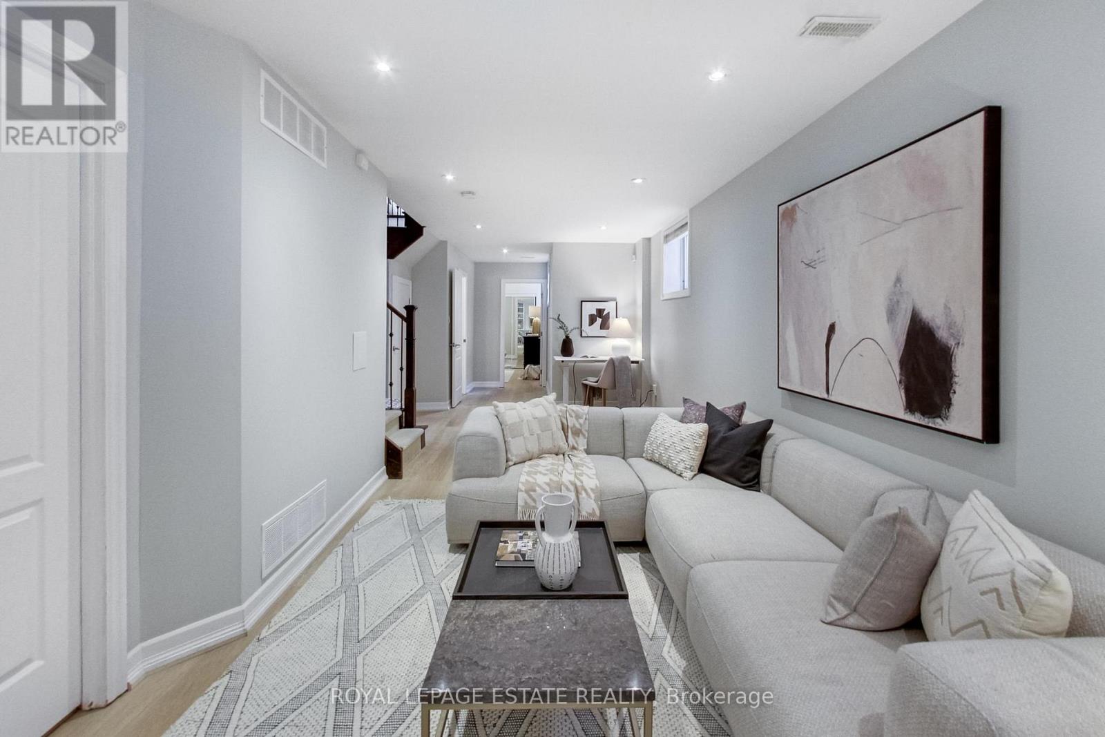 20 Westbrook Avenue, Toronto (Woodbine-Lumsden), Ontario  M4C 2G2 - Photo 29 - E12491548