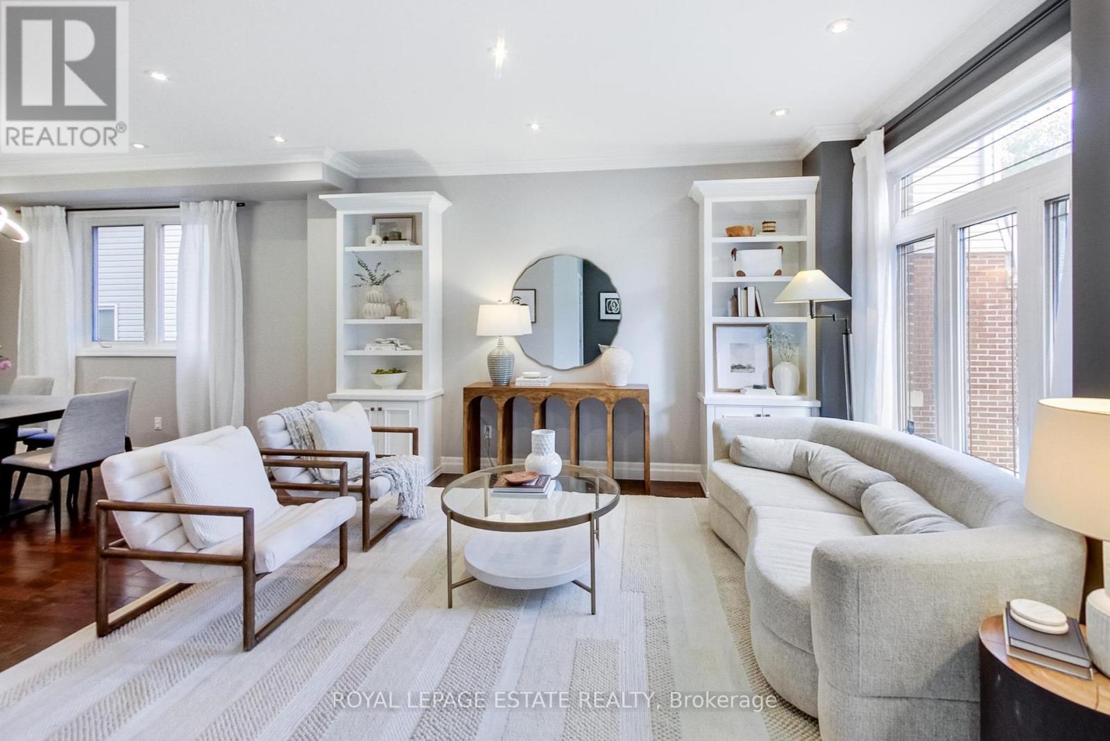 20 Westbrook Avenue, Toronto (Woodbine-Lumsden), Ontario  M4C 2G2 - Photo 3 - E12491548