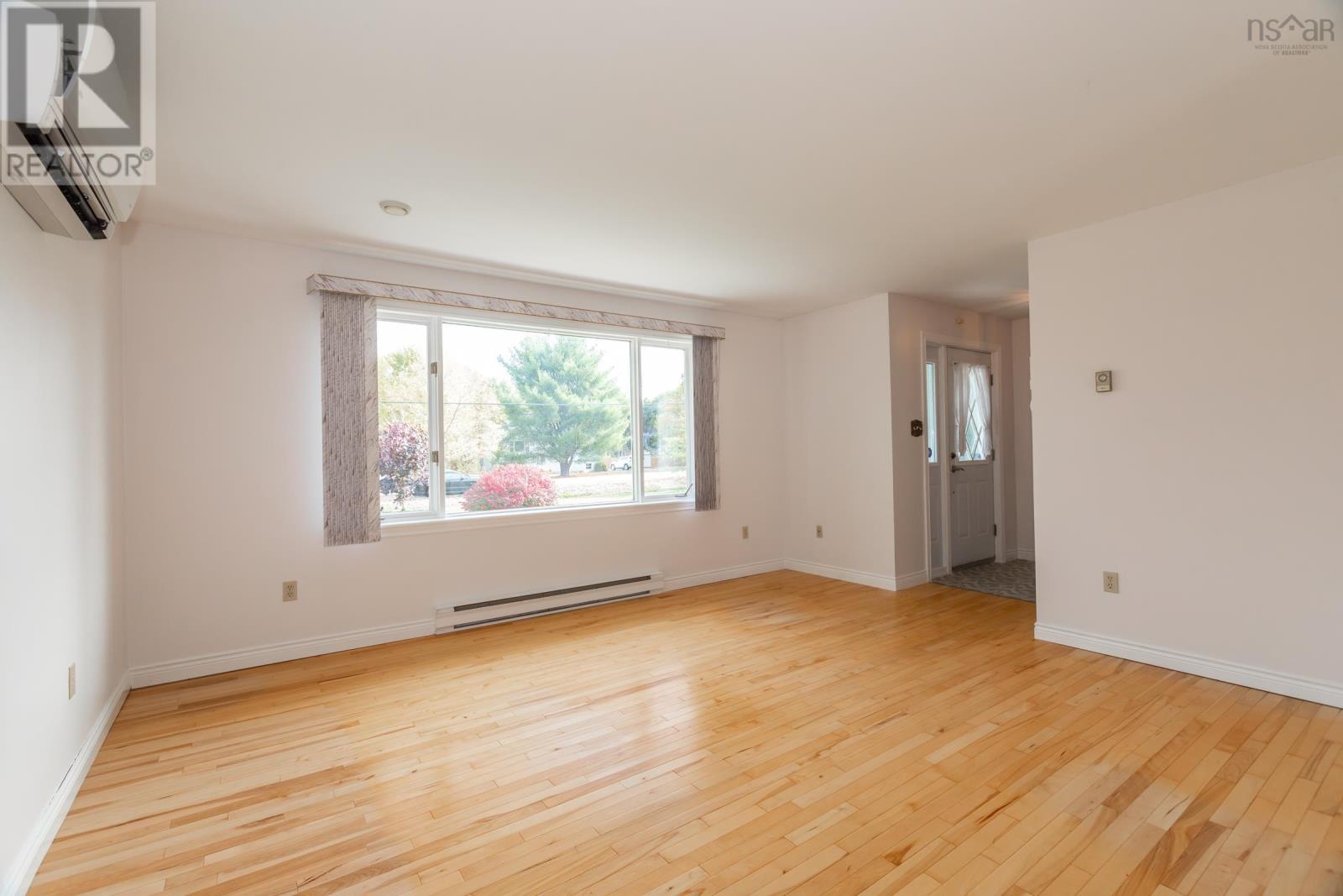 57 Main Street, Meadowvale, Nova Scotia  B0P 1R0 - Photo 12 - 202525865