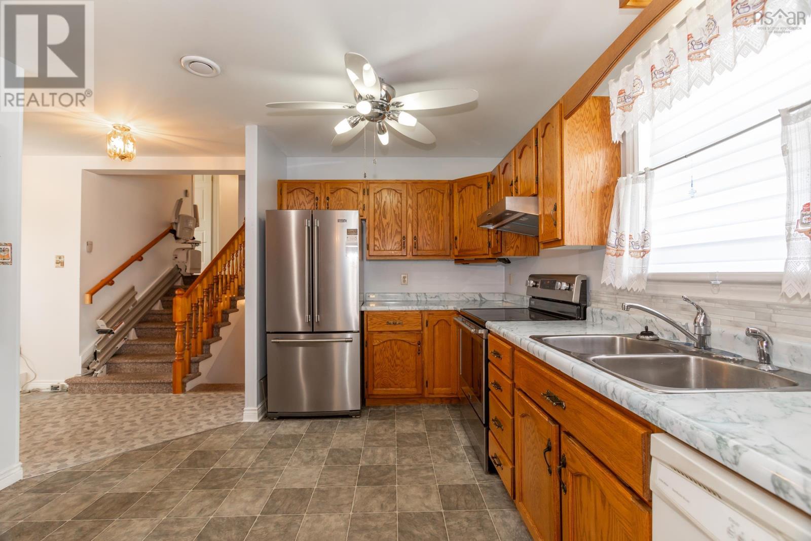 57 Main Street, Meadowvale, Nova Scotia  B0P 1R0 - Photo 6 - 202525865