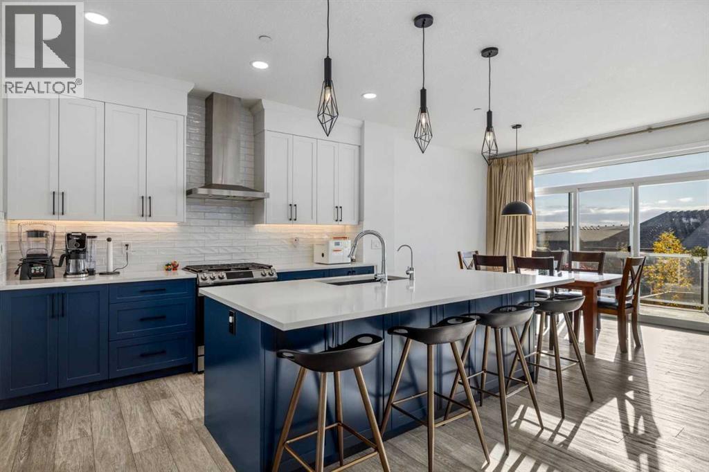 27 Lucas Terrace Nw, Calgary, Alberta  T3P 1P9 - Photo 10 - A2264746