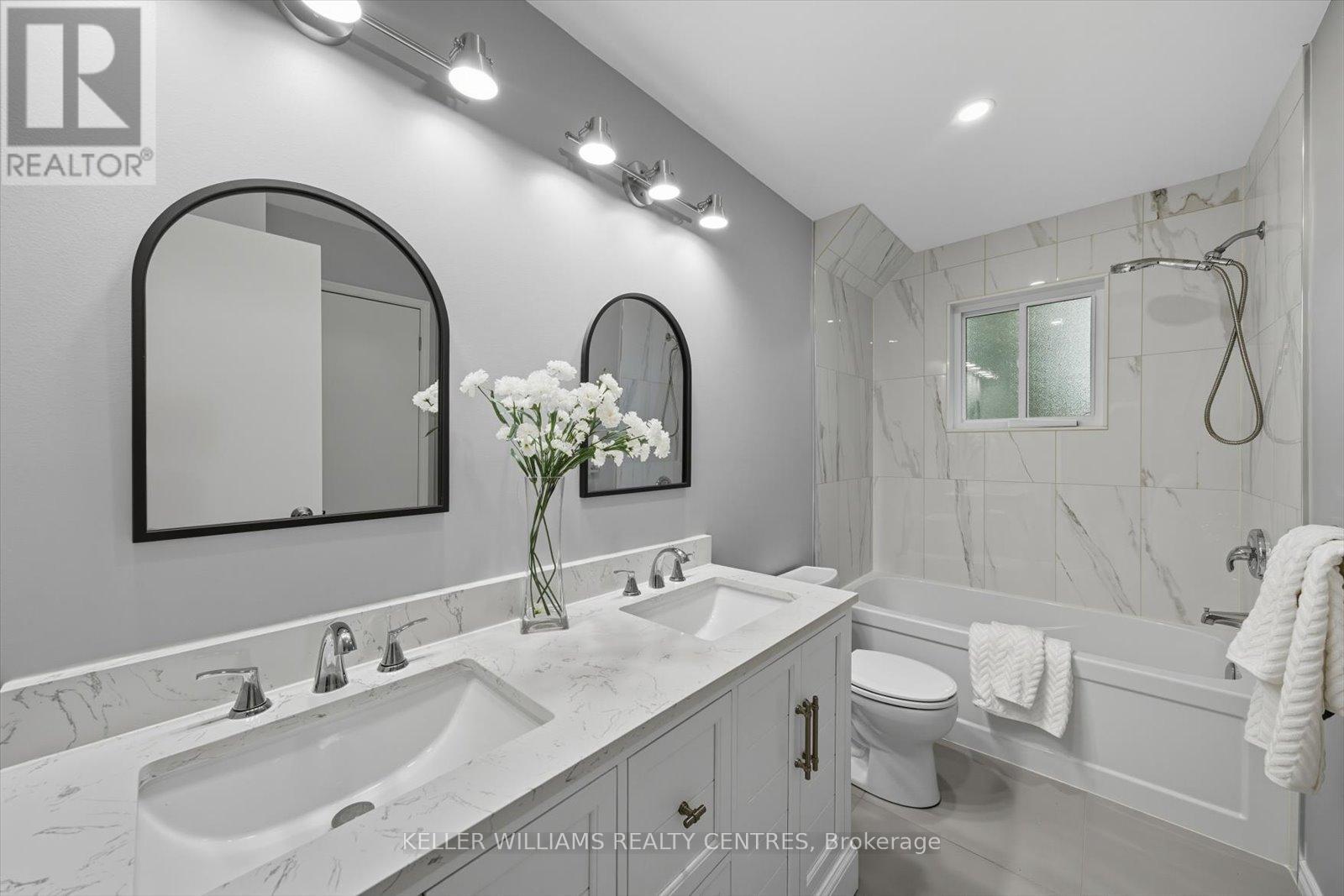 21 Valentini Avenue, East Gwillimbury (Holland Landing), Ontario  L9N 1H8 - Photo 21 - N12491448