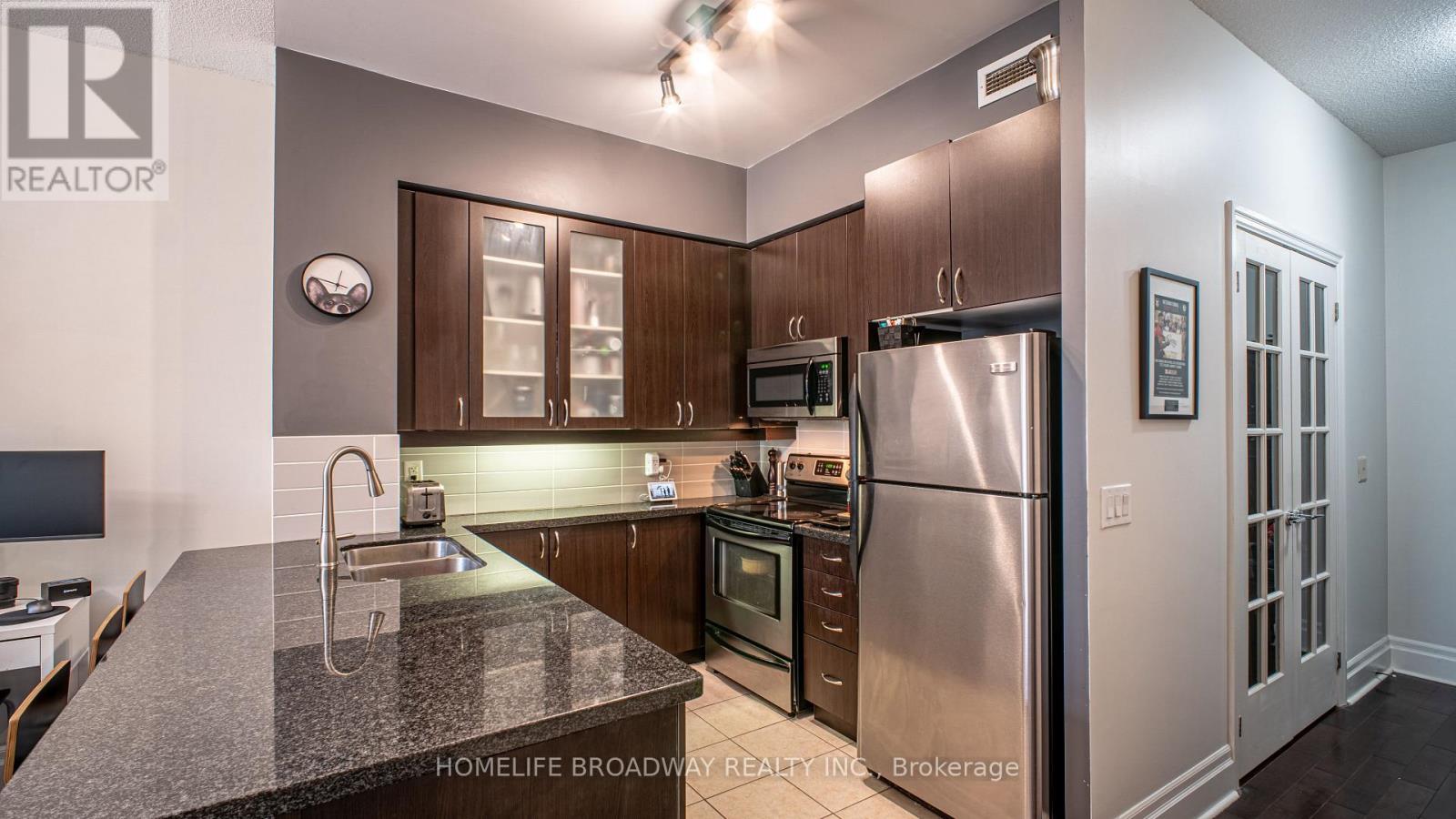 112a - 1 Upper Duke Crescent, Markham, Ontario  L6G 0B6 - Photo 3 - N12491504