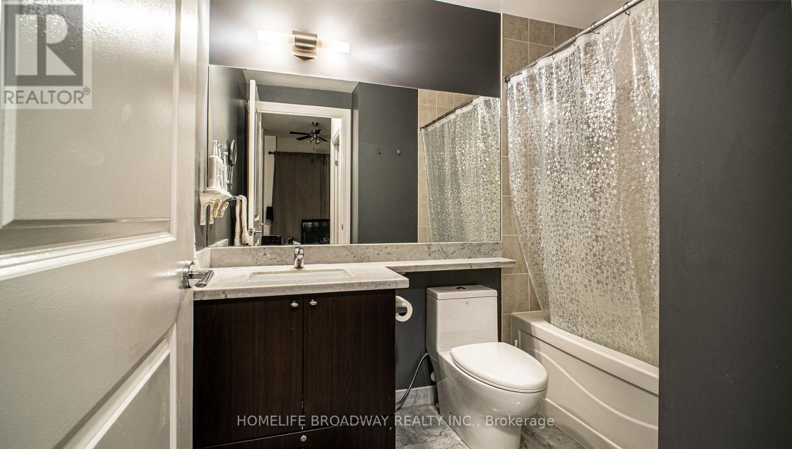 112a - 1 Upper Duke Crescent, Markham, Ontario  L6G 0B6 - Photo 8 - N12491504