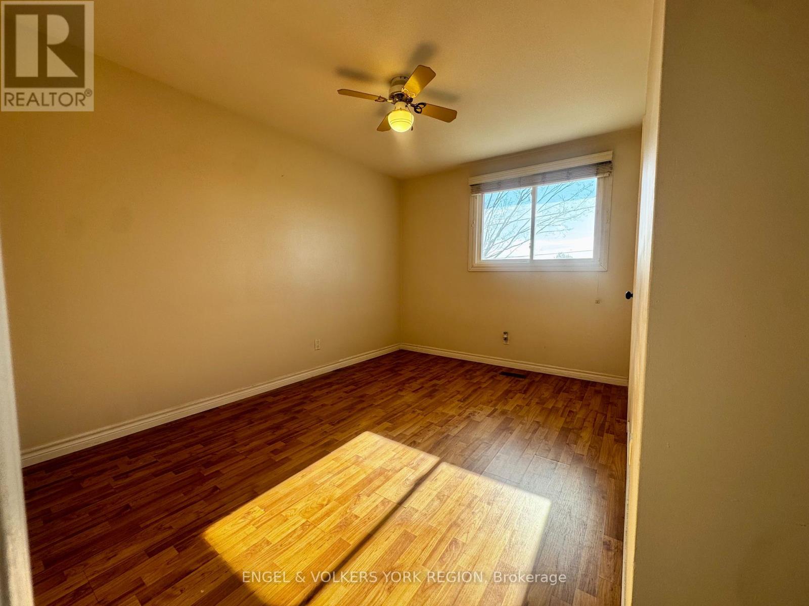 Main - 135 Luxury Avenue, Bradford West Gwillimbury (Bradford), Ontario  L3Z 1T5 - Photo 11 - N12491538