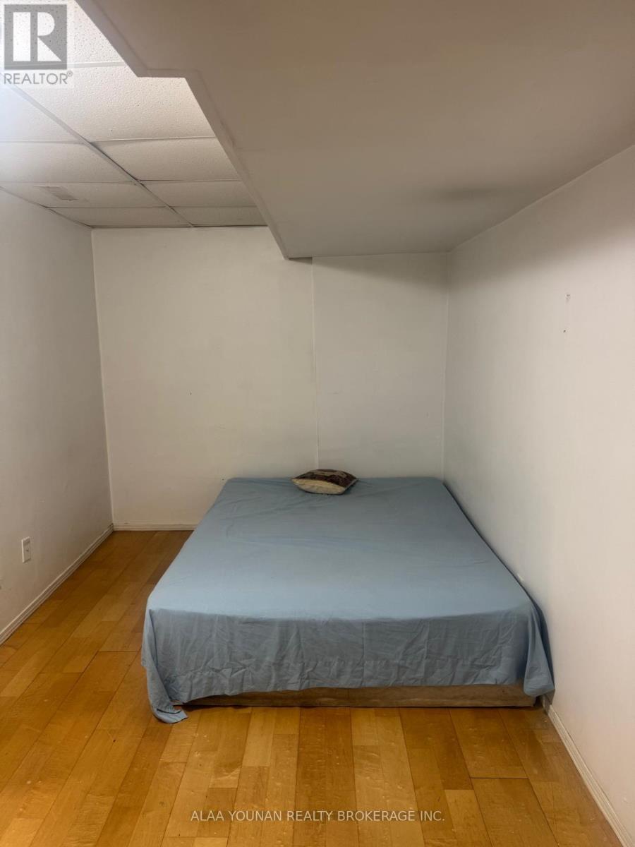 62 Weather Vane Line, Brampton, Ontario  L6X 4R5 - Photo 10 - W12491408