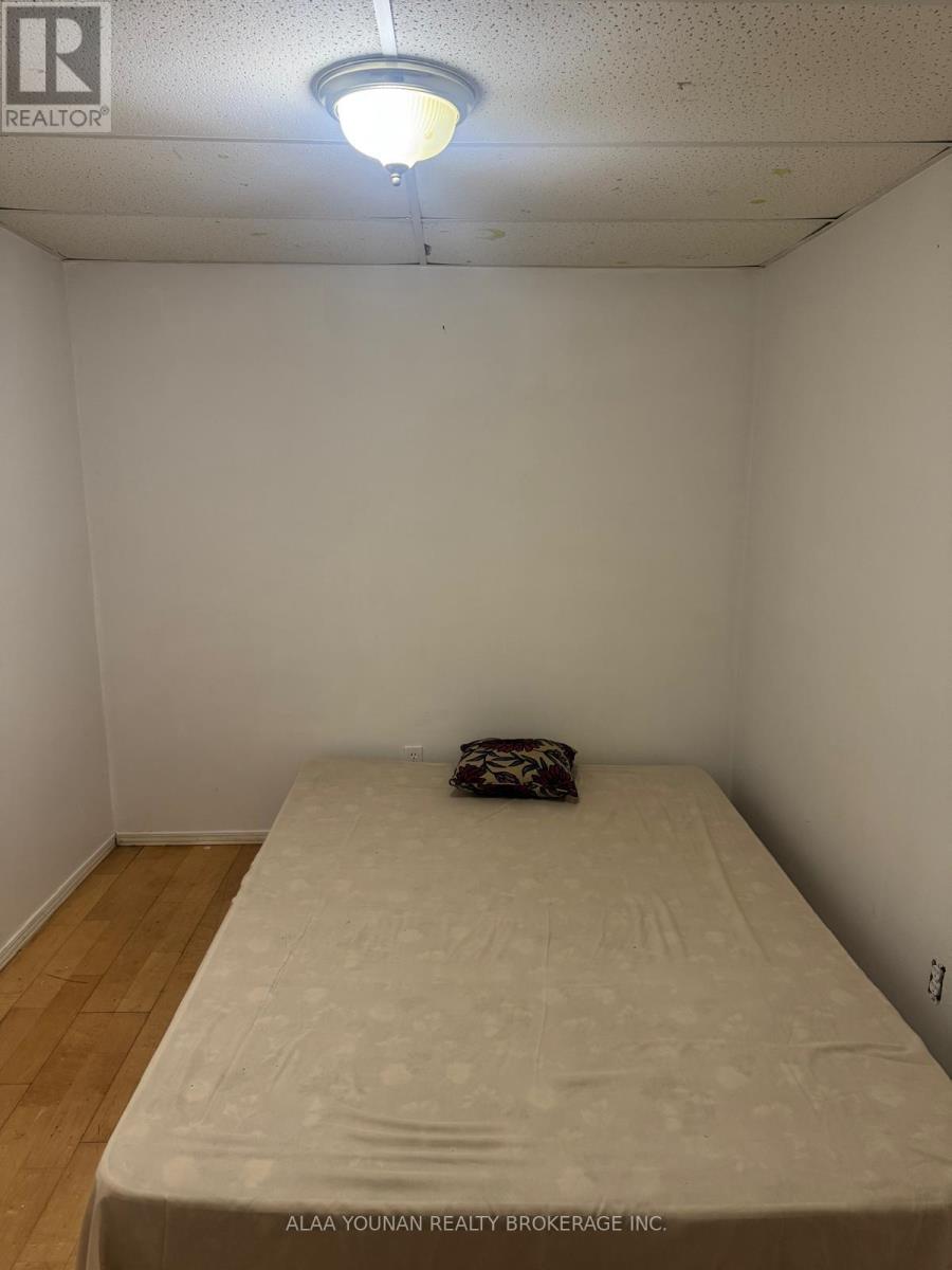 62 Weather Vane Line, Brampton, Ontario  L6X 4R5 - Photo 6 - W12491408