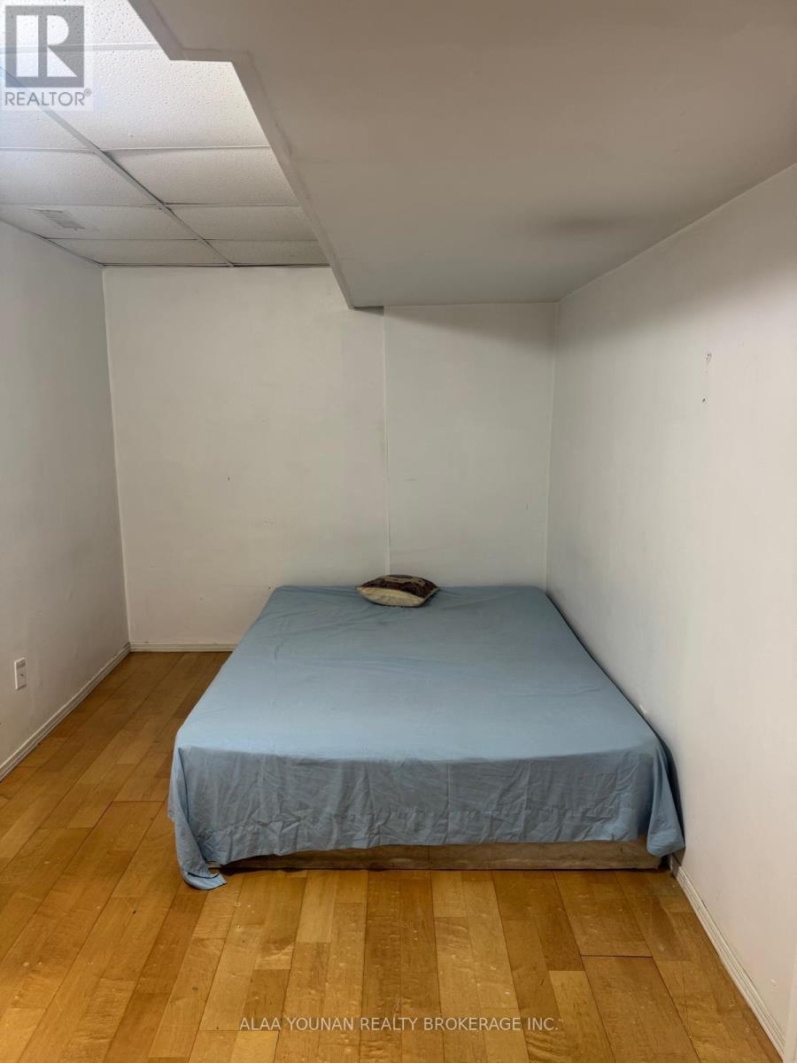 62 Weather Vane Line, Brampton, Ontario  L6X 4R5 - Photo 8 - W12491408