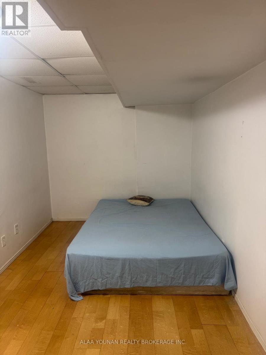 62 Weather Vane Line, Brampton, Ontario  L6X 4R5 - Photo 9 - W12491408