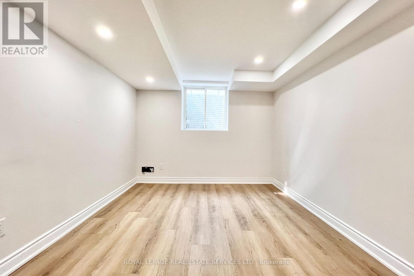 411 Grindstone Trail, Oakville, Ontario  L6H 0S1 - Photo 15 - W12491430