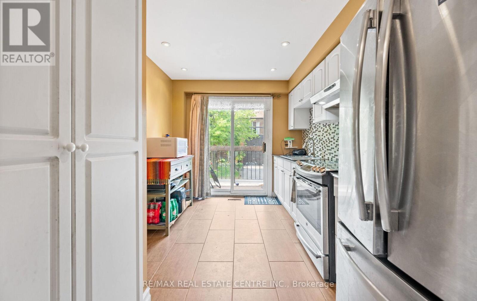 35 - 750 Burnhamthorpe Road E, Mississauga, Ontario  L4Y 2X3 - Photo 19 - W12491438