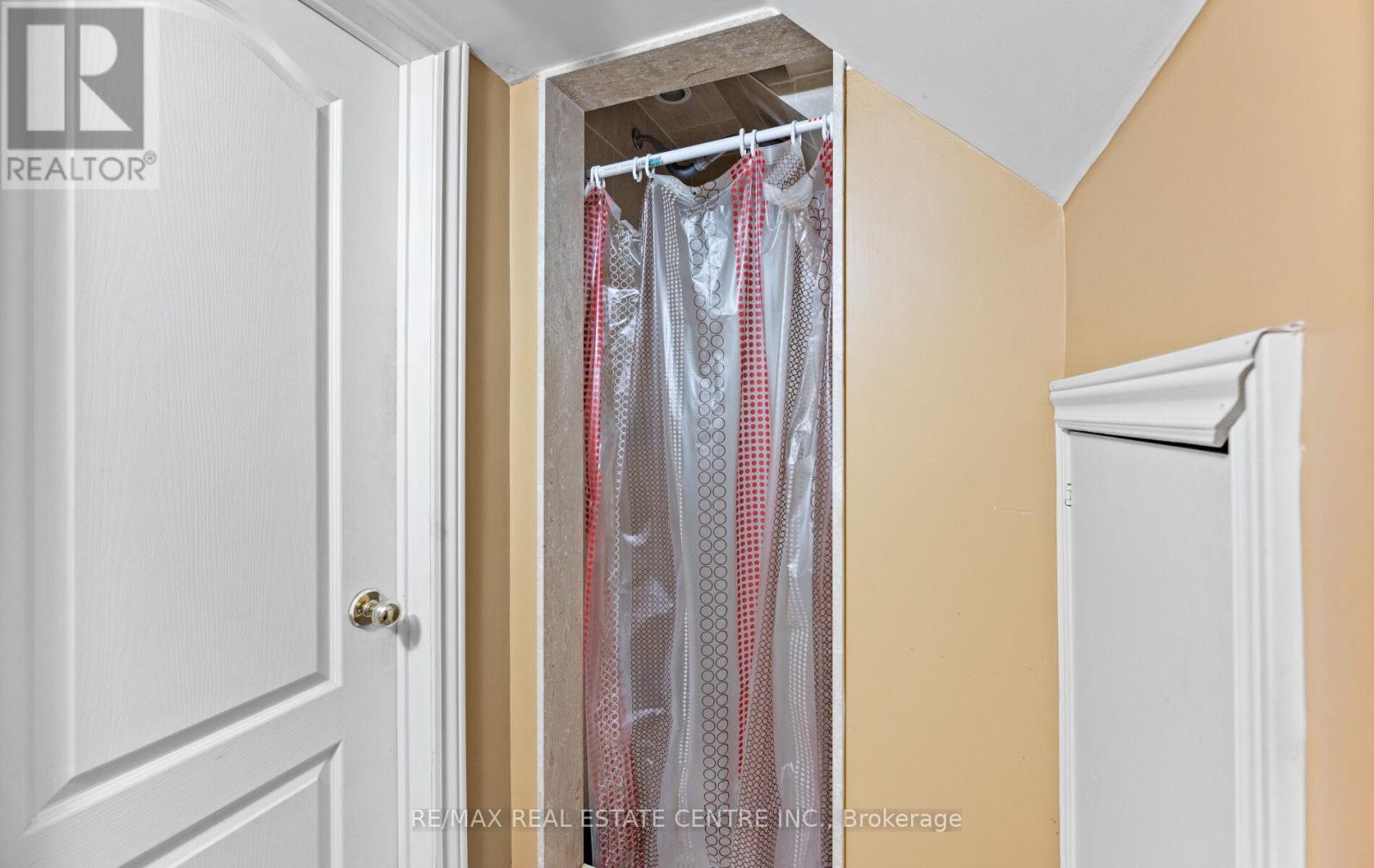 35 - 750 Burnhamthorpe Road E, Mississauga, Ontario  L4Y 2X3 - Photo 44 - W12491438