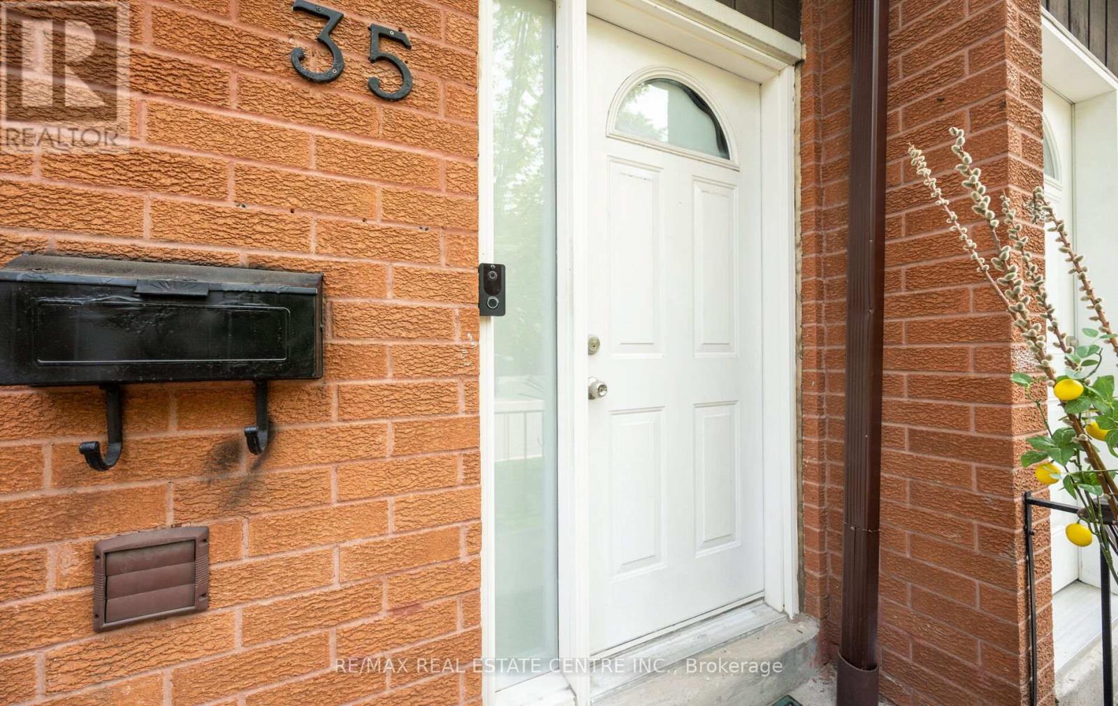 35 - 750 Burnhamthorpe Road E, Mississauga, Ontario  L4Y 2X3 - Photo 7 - W12491438